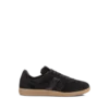 Baskets en daim T Baskets en daim T