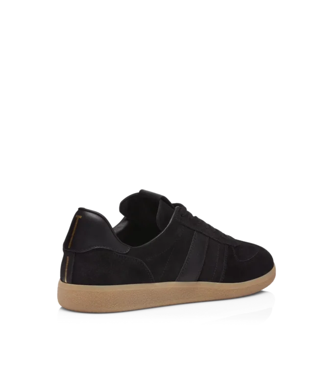 Baskets en daim T Baskets en daim T