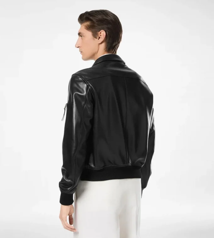Blouson à col plongeant en cuir nappa souple Blouson à col plongeant en cuir nappa souple
