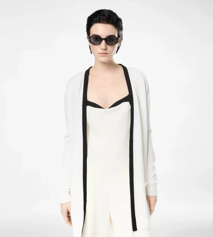Cardigan mi-long en piqué mérinos avec bordures en satin Cardigan mi-long en piqué mérinos avec bordures en satin
