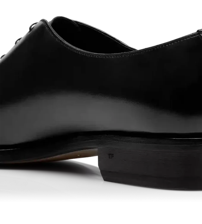 Chaussures à lacets en cuir bruni Chaussures à lacets en cuir bruni