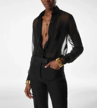 Chemise en mousseline de soie avec plastron