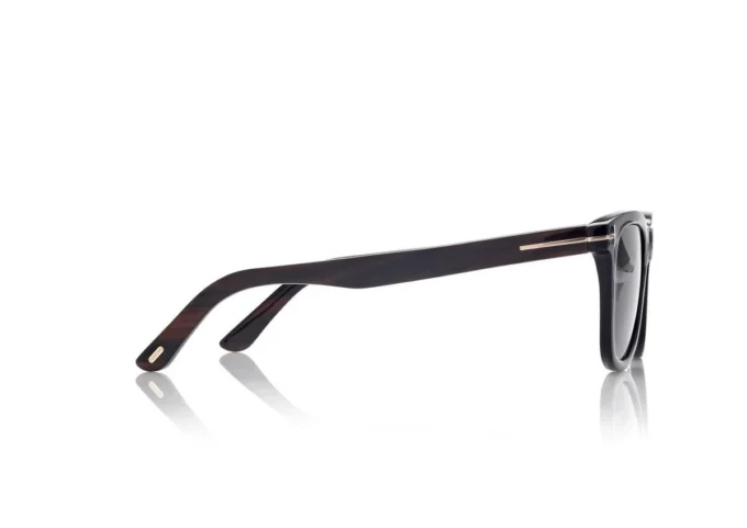 Lunettes de soleil carrées souples en corne