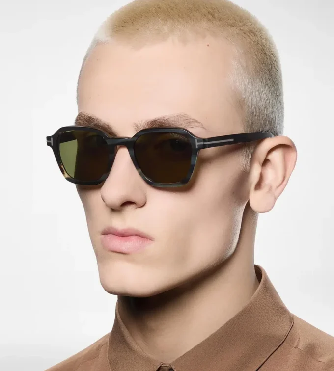 Lunettes de soleil géométriques en corne
