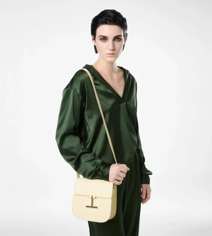 Mini sac à bandoulière Tara en cuir grainé Mini sac à bandoulière Tara en cuir grainé