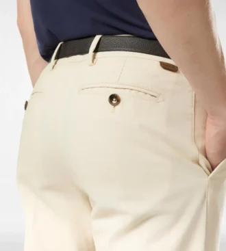 Pantalon chino en coton brossé