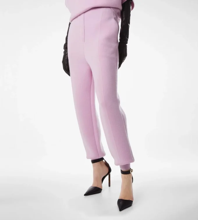Pantalon de jogging sculptural en mélange de cachemire ultrafin Pantalon de jogging sculptural en mélange de cachemire ultrafin