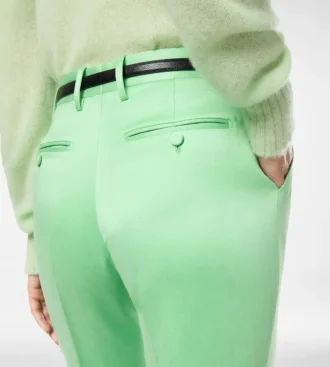 Pantalon droit ajusté en duchesse de coton et soie mélangés lavés