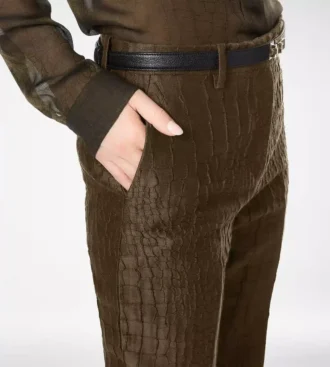 Pantalon droit ajusté en jacquard croco