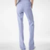 Pantalon droit ajusté en laine légère double face Pantalon droit ajusté en laine légère double face