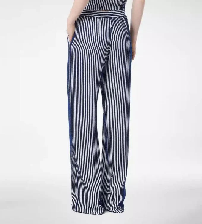 Pantalon en georgette de soie brodé de paillettes Pantalon en georgette de soie brodé de paillettes
