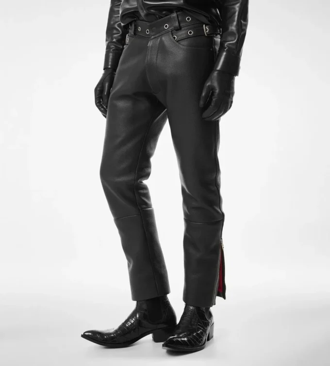 Pantalon motard en cuir grainé Pantalon motard en cuir grainé