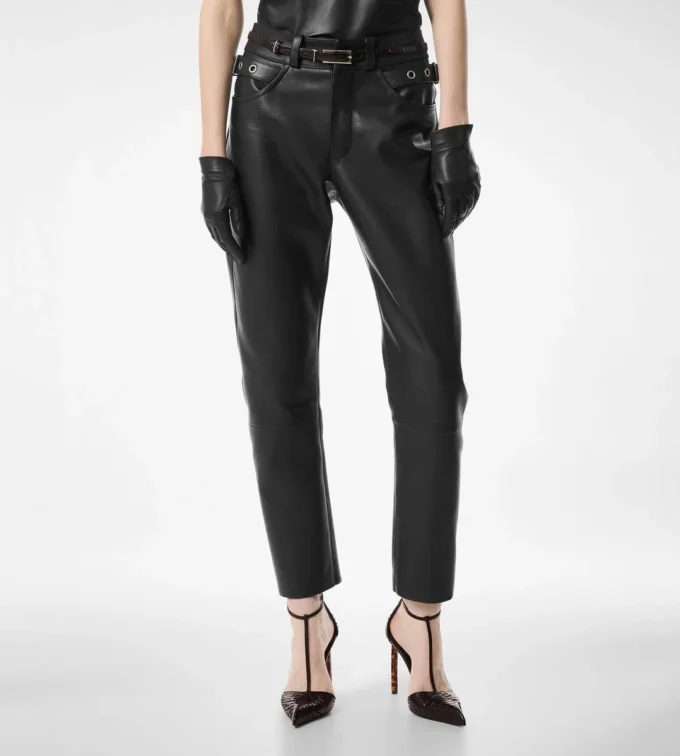 Pantalon motard en cuir grainé texturé Pantalon motard en cuir grainé texturé