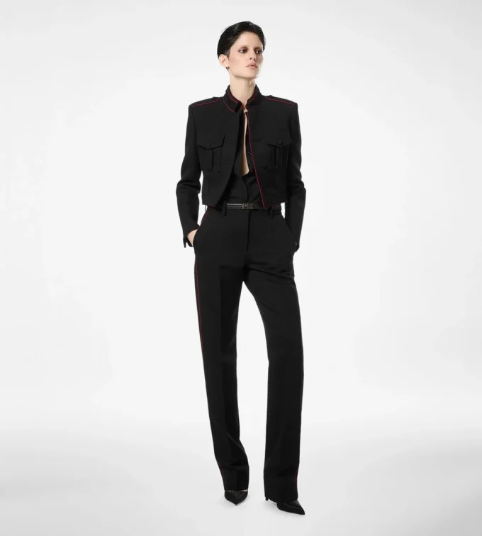 Veste d’officier en gabardine de laine élégante avec passepoil Veste d’officier en gabardine de laine élégante avec passepoil