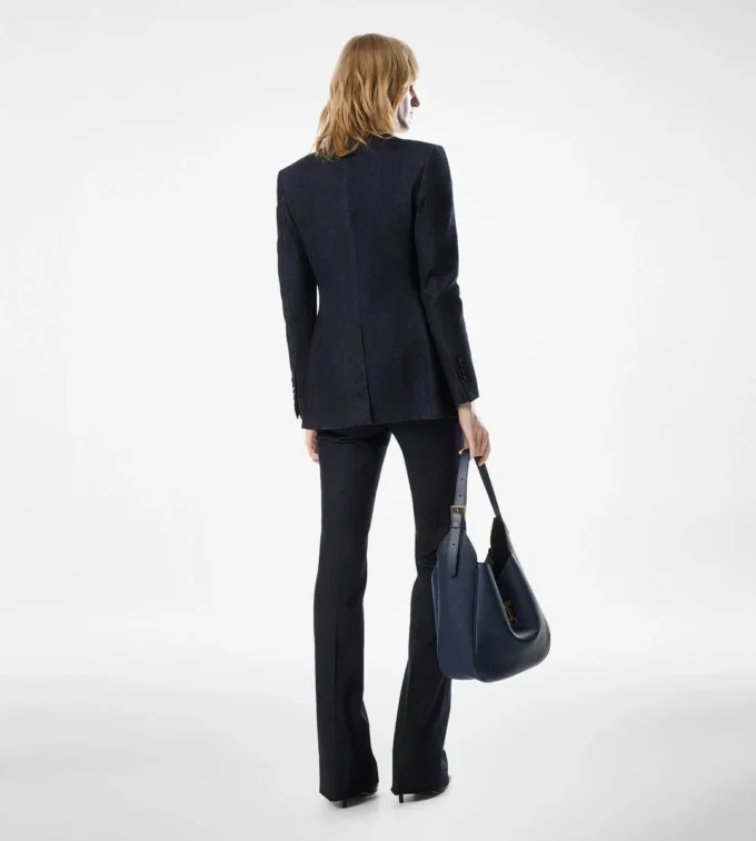 Veste à revers en pointe et boutonnage simple