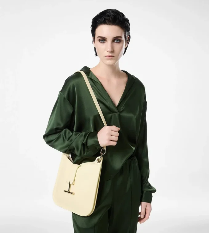 Petit sac à bandoulière Tara en cuir grainé Petit sac à bandoulière Tara en cuir grainé