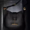 Petit sac à bandoulière Tara en cuir grainé Petit sac à bandoulière Tara en cuir grainé