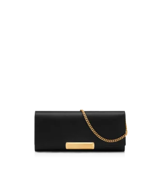 pochette en satin 1 330x367 - Pochette en satin