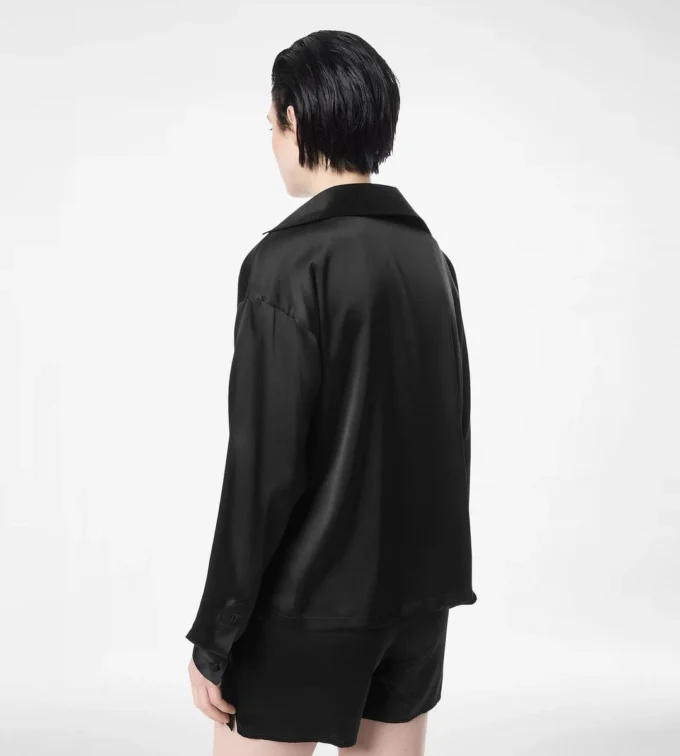 Polo en satin de soie extensible avec logo TF brodé ton sur ton