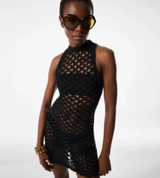 Robe courte sans manches à col montant