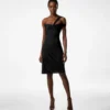 Robe de cocktail asymétrique à torsade sur le devant