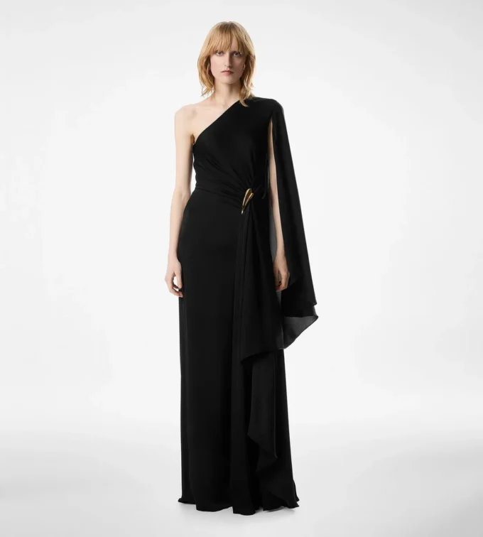 Robe de soirée asymétrique avec cape et détails métalliques Liza Robe de soirée asymétrique avec cape et détails métalliques Liza