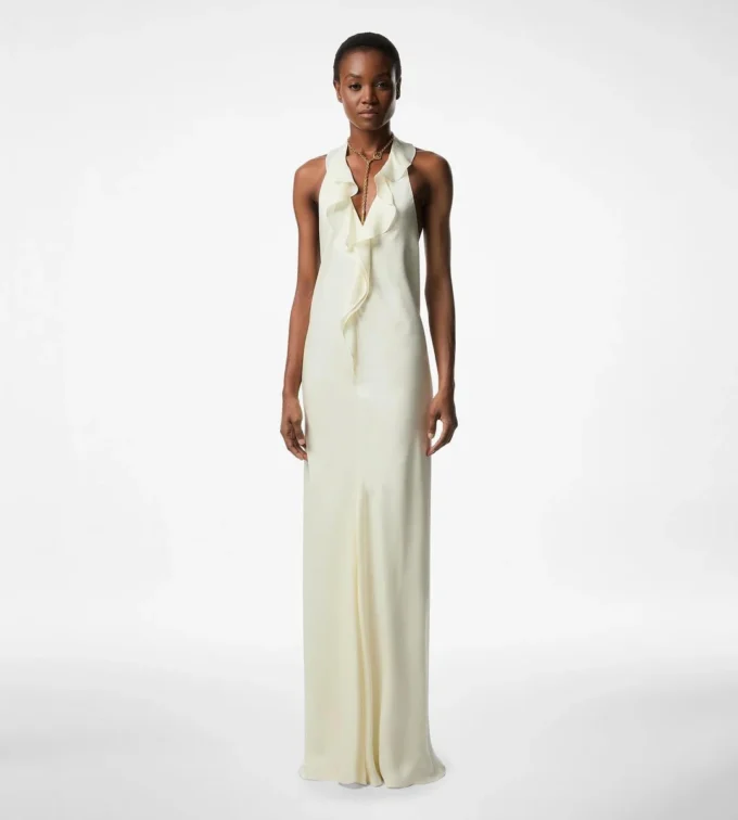 Robe de soirée dos nu avec volants