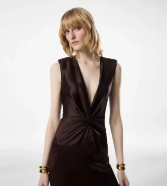 Robe de soirée en soie sans manches, décolleté en V profond et devant torsadé