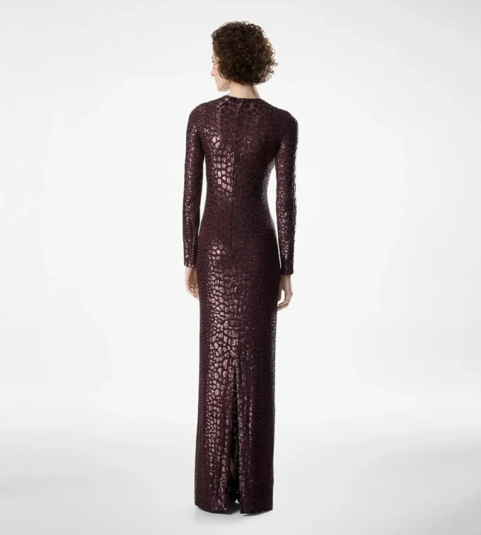 Robe de soirée à manches longues brodée effet croco