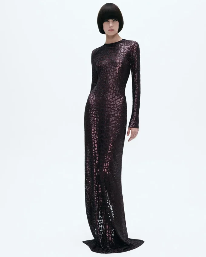 Robe de soirée à manches longues brodée effet croco