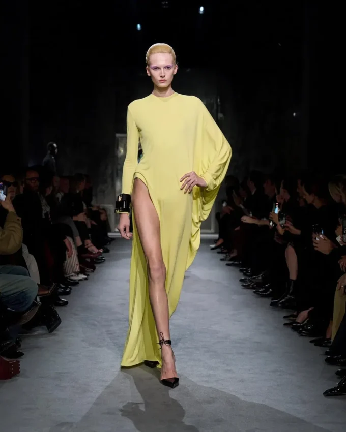 Robe de soirée à manches longues en jersey crêpe