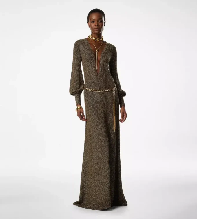 Robe longue à col en V et dos nu