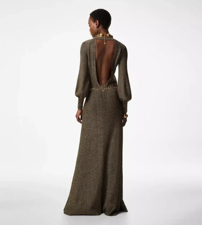 Robe longue à col en V et dos nu