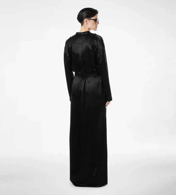 Robe militaire longue à ceinture et à pois jacquard Robe militaire longue à ceinture et à pois jacquard