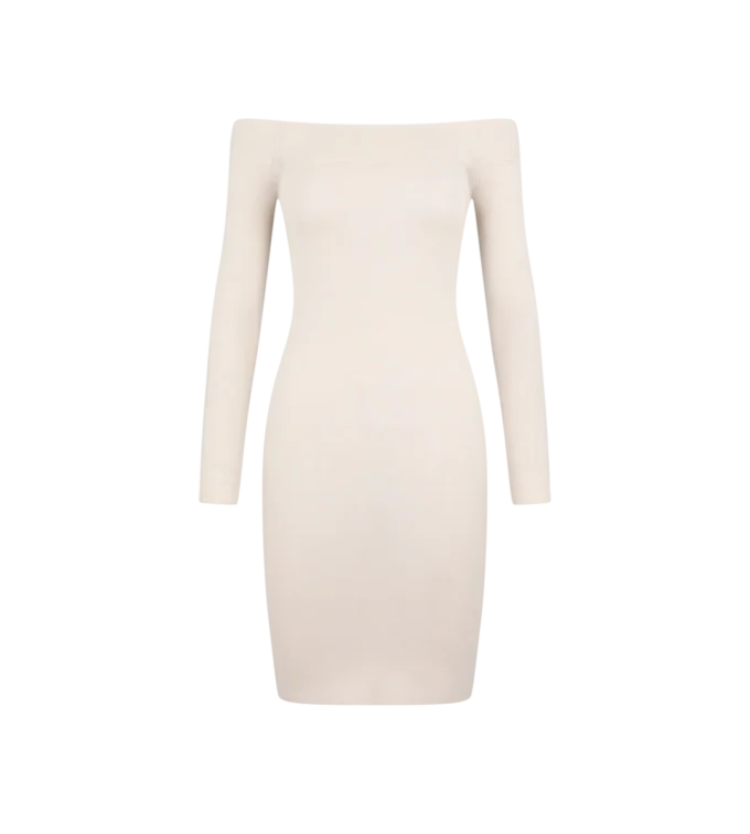 Robe à épaules dénudées