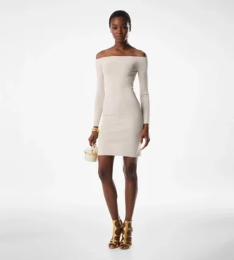 Robe à épaules dénudées