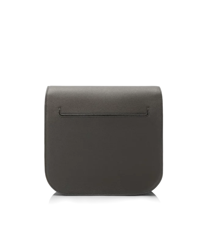 Sac à bandoulière moyen Tara en cuir grainé Sac à bandoulière moyen Tara en cuir grainé
