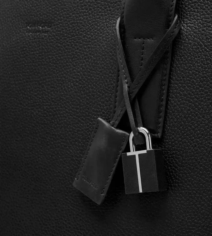 Sac fourre-tout T-Line East-West en cuir grainé