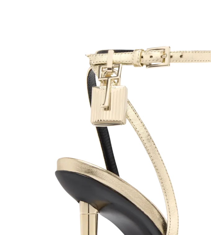 Sandales à bout pointu et talon nu en cuir nappa laminé