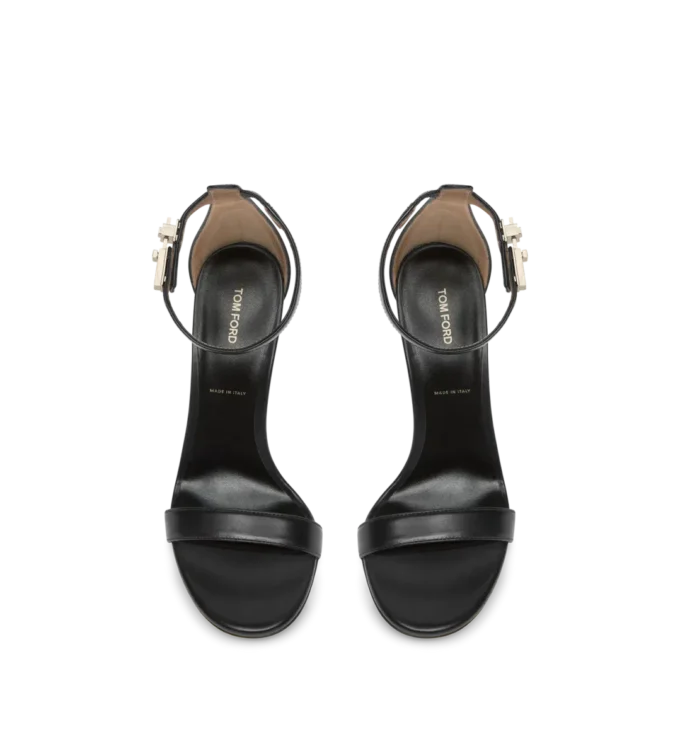 Sandales à bride cheville en cuir brillant avec boucle en T