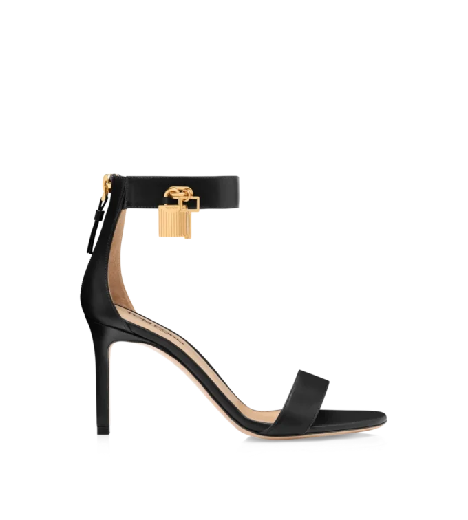 Sandales en cuir avec cadenas Sandales en cuir avec cadenas
