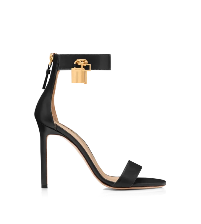 Sandales en cuir avec cadenas Sandales en cuir avec cadenas