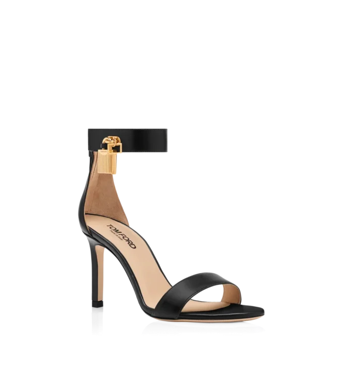 Sandales en cuir avec cadenas Sandales en cuir avec cadenas