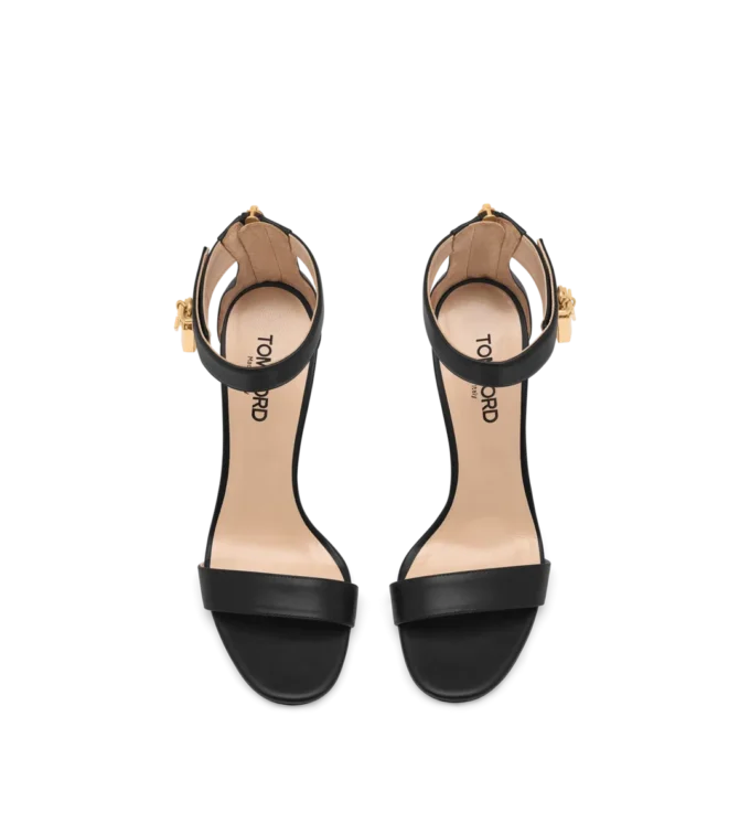 Sandales en cuir avec cadenas Sandales en cuir avec cadenas