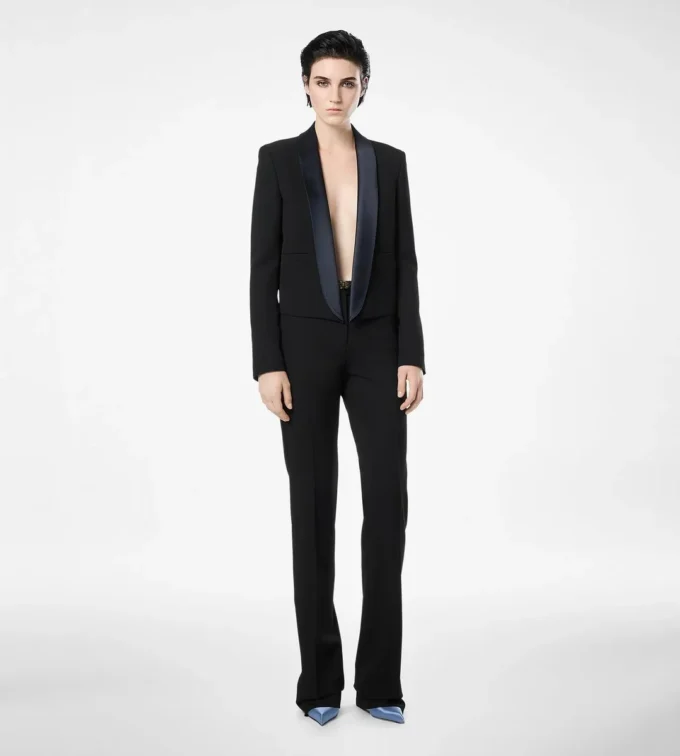 Veste de smoking courte à revers châle et boutonnage simple bicolore Veste de smoking courte à revers châle et boutonnage simple bicolore