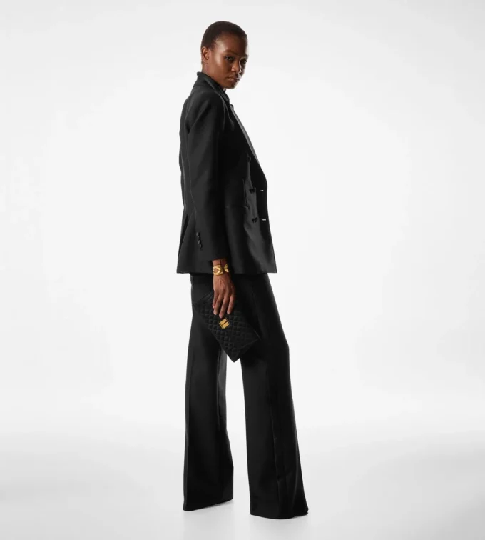 Veste de smoking croisée « Wallis » en mélange de soie et mohair Veste de smoking croisée « Wallis » en mélange de soie et mohair
