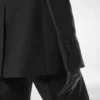 Veste de smoking à simple boutonnage en laine et soie mélangées Veste de smoking à simple boutonnage en laine et soie mélangées