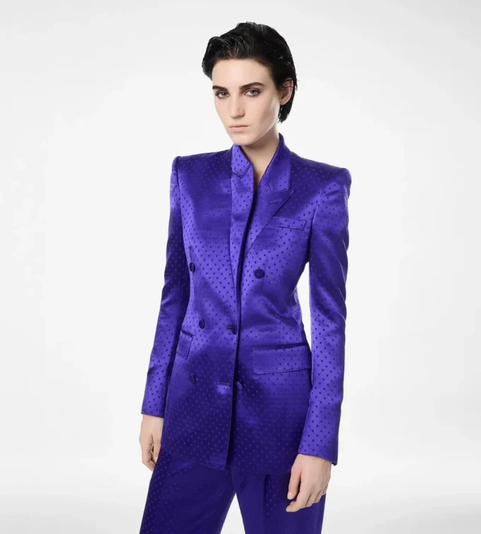 Veste à double boutonnage et revers en pointe en jacquard à pois Veste à double boutonnage et revers en pointe en jacquard à pois