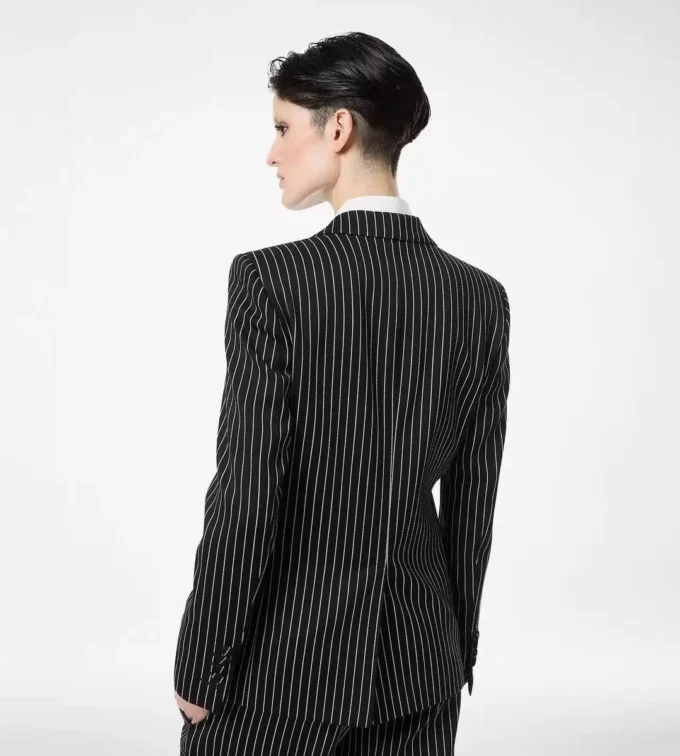 Veste simple boutonnage en laine et coton barathea rayée Veste simple boutonnage en laine et coton barathea rayée